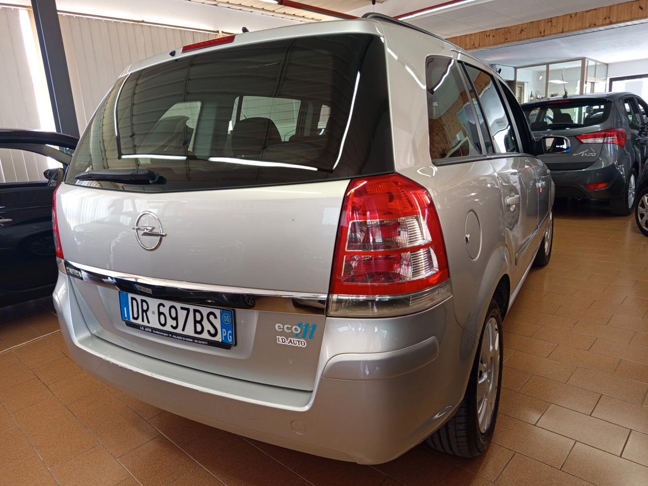 Opel Zafira 7 posti, 133 Mila chilometri ok neopatentati