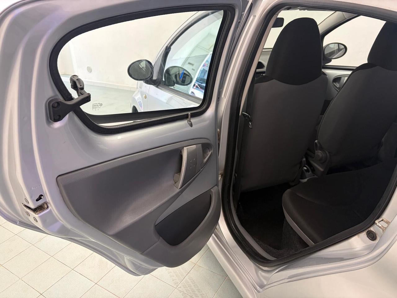 Toyota Aygo 1.0 68CV 5 porte Now NUOVISSIMA