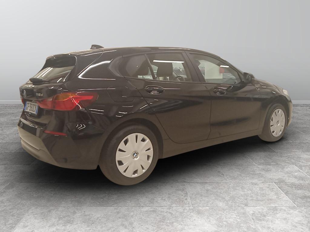 BMW Serie 1 F40 - 116d