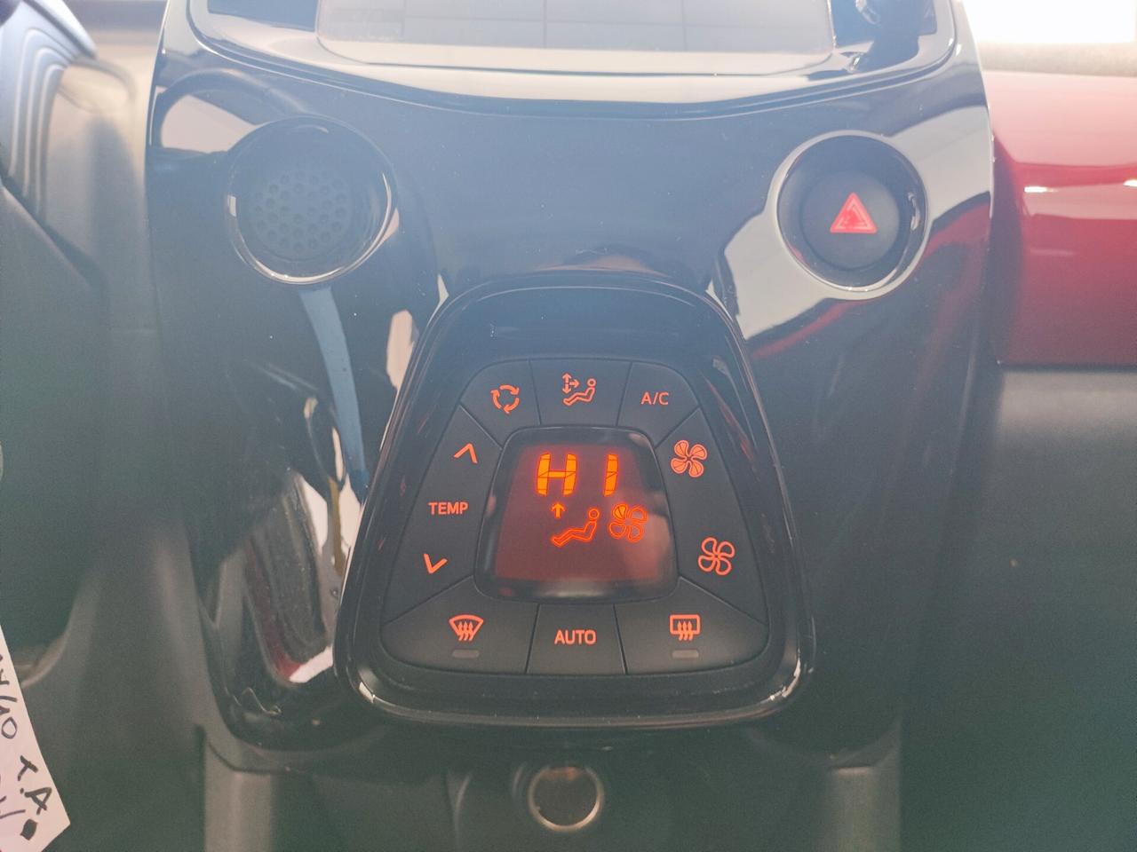 Toyota Aygo 1.0 VVT-i 5 porte x-clusiv