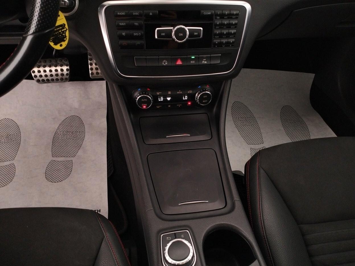 MERCEDES-BENZ CLA200 cdi Premium auto - TETTO PANORAMICO APRIBILE