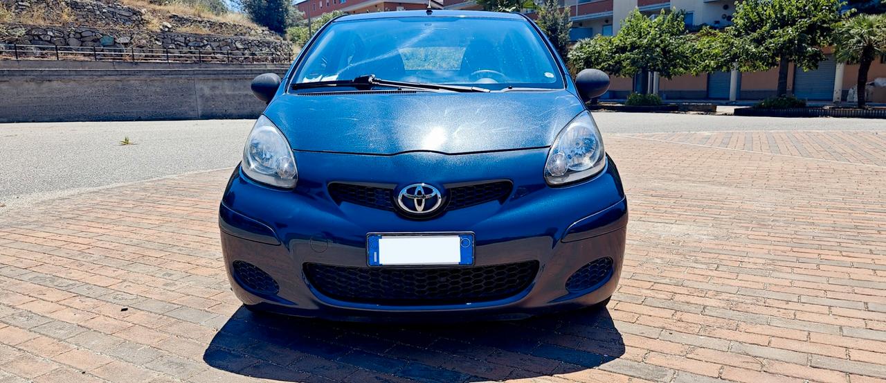 Toyota Aygo 1.0 12V VVT-i 5 porte Deep Ocean Connect