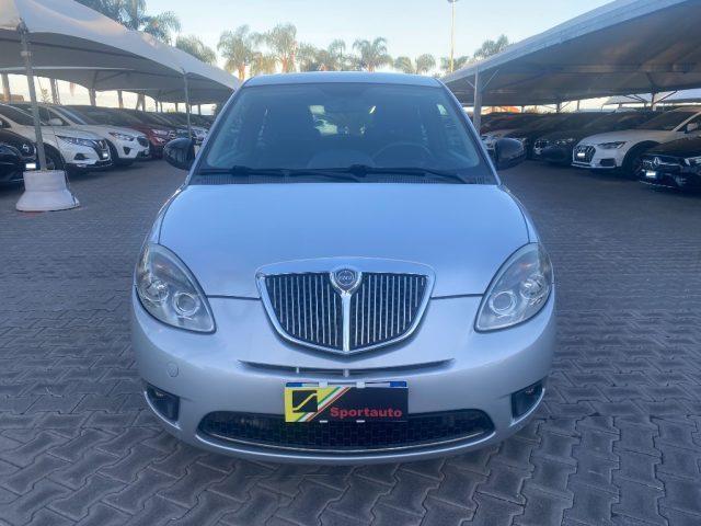 LANCIA Ypsilon 1.2 69 CV New Oro