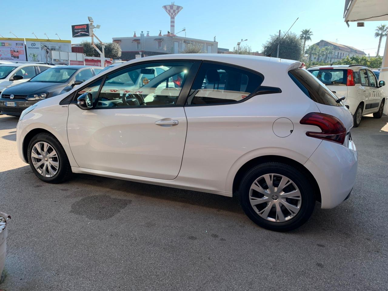 Peugeot 208 PureTech 68 3 porte Access