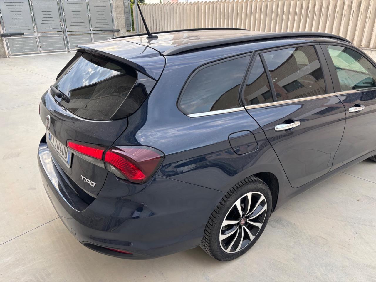 Fiat Tipo 1.6 Mjt S&S SW Lounge