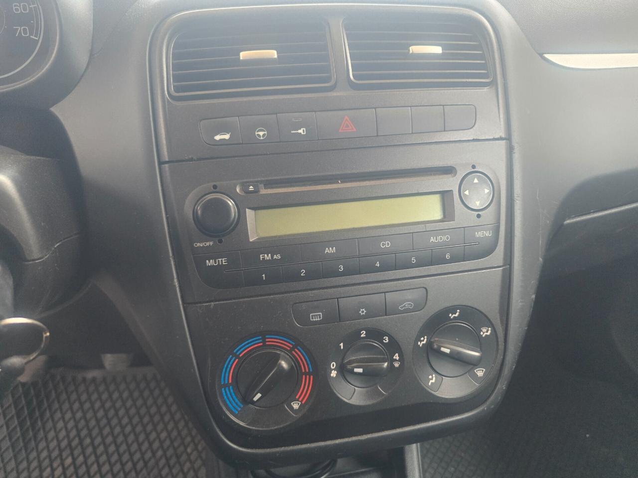 Fiat Grande Punto 1.4 5 porte Gpl Dynamic