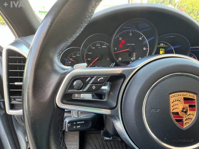 PORSCHE Cayenne 3.0 Diesel TETTO
