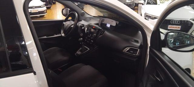 LANCIA Ypsilon 1.2 69 CV 5 porte Gold