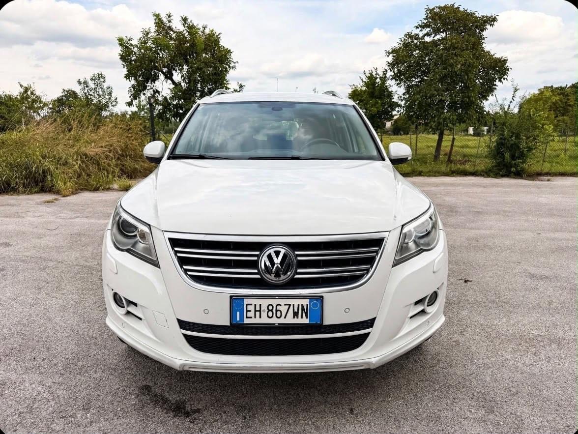 Volkswagen Tiguan 2.0 TDI DPF 4MOTION DSG R-Line