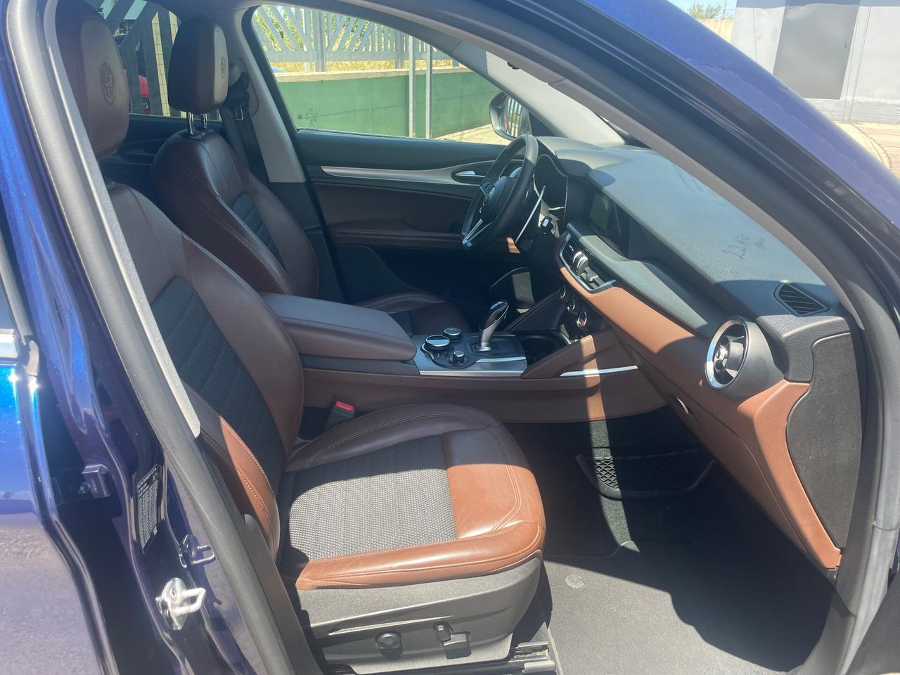 Alfa Romeo Stelvio 2.2 Turbodiesel 180 CV AT8 RWD Executive
