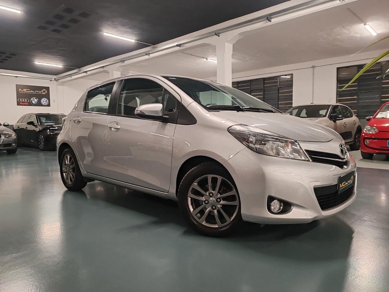 Toyota Yaris 1.3 5 porte Lounge
