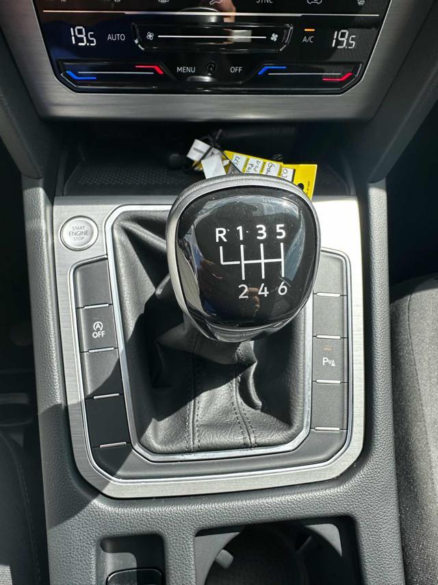 VOLKSWAGEN Passat Variant 2.0 TDI SCR EVO Business "PARI AL NUOVO"