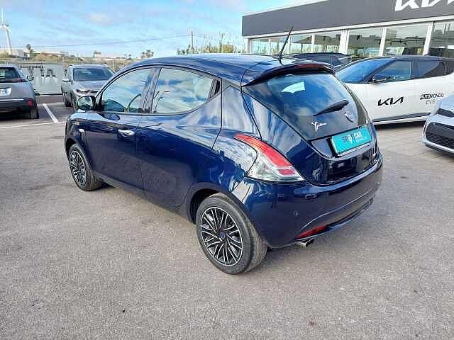 Lancia Ypsilon 1.2 69 CV 5 porte S&S Gold