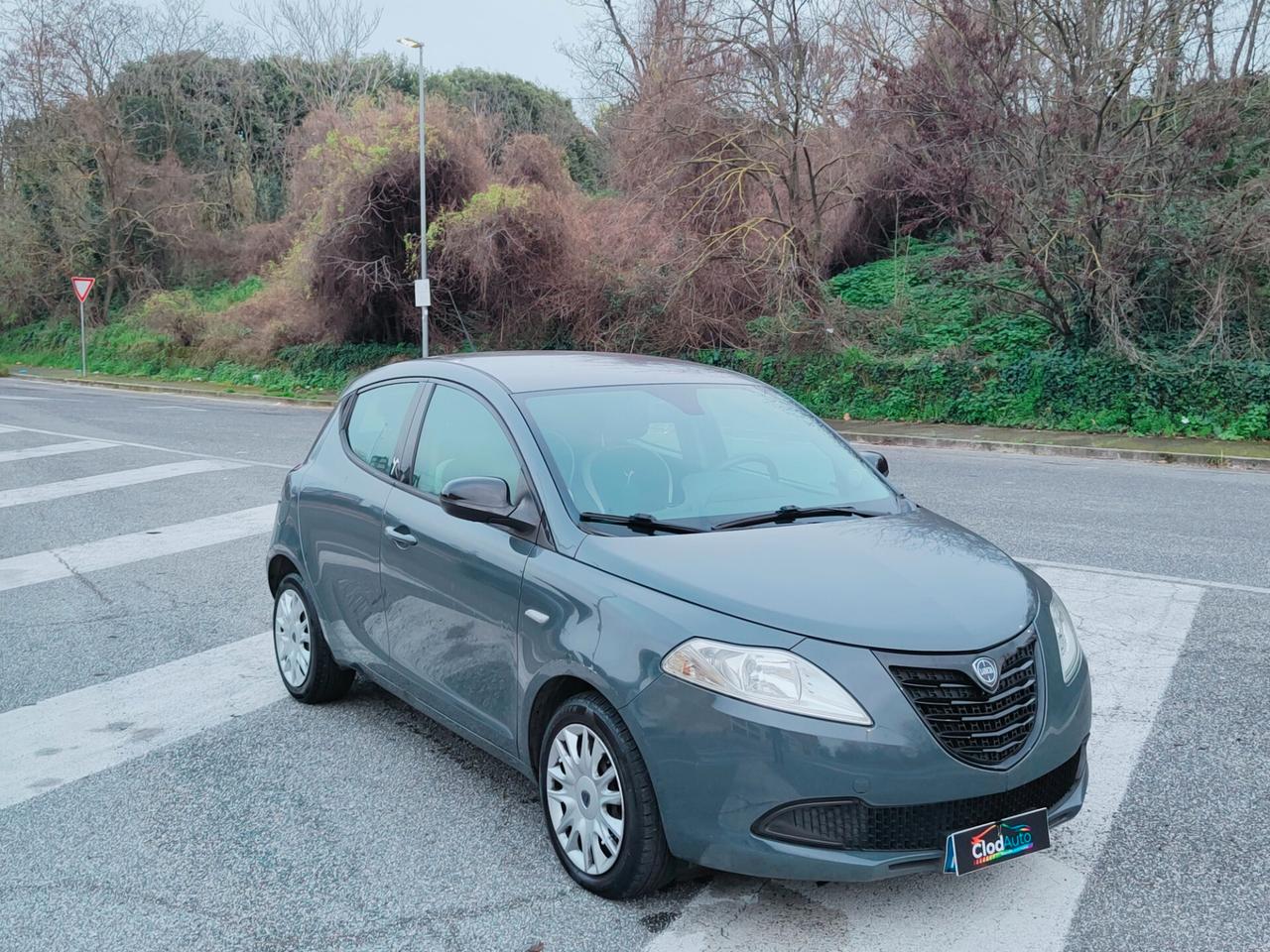 Lancia Ypsilon 1.2 69 CV 5 porte GPL Ecochic Gold