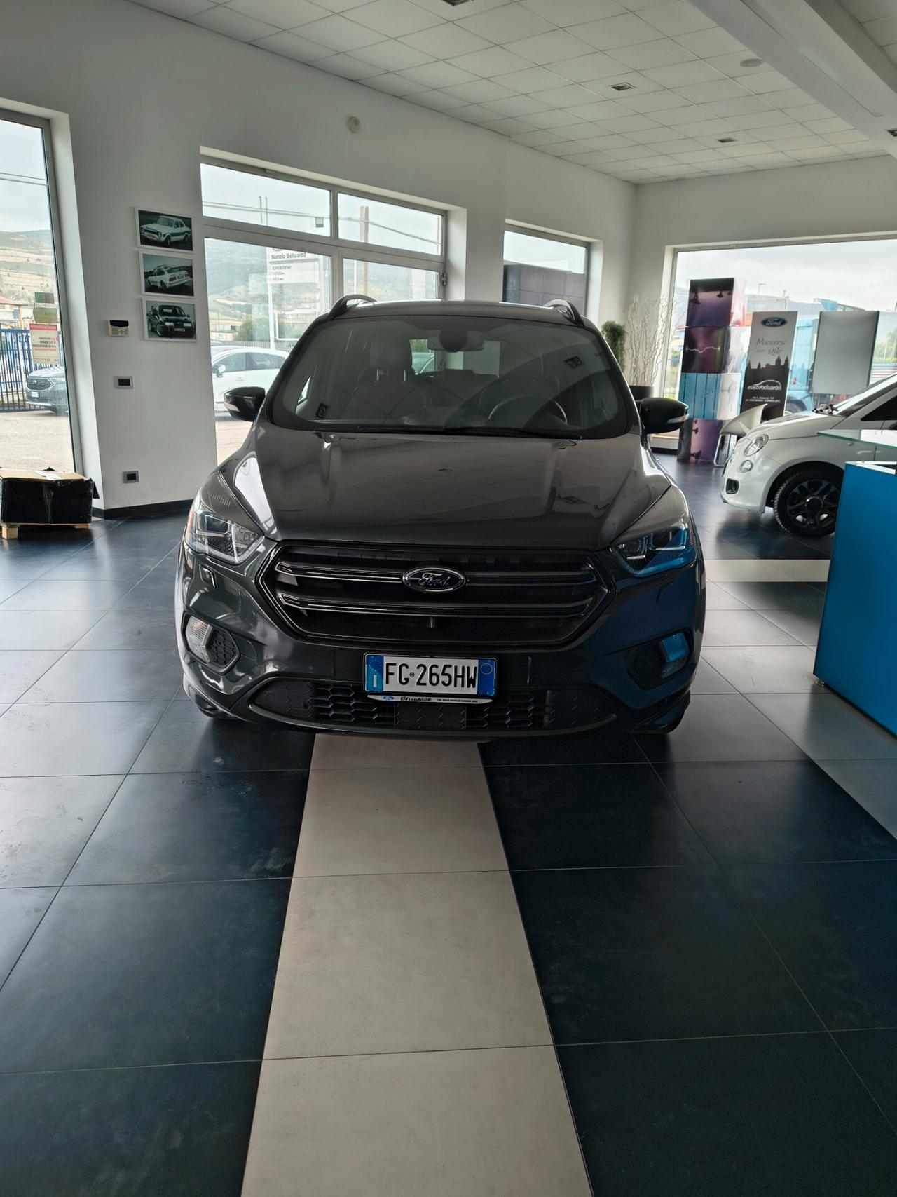 Ford Kuga 2.0 TDCI 150 CV S&S 4WD Powershift ST-Line