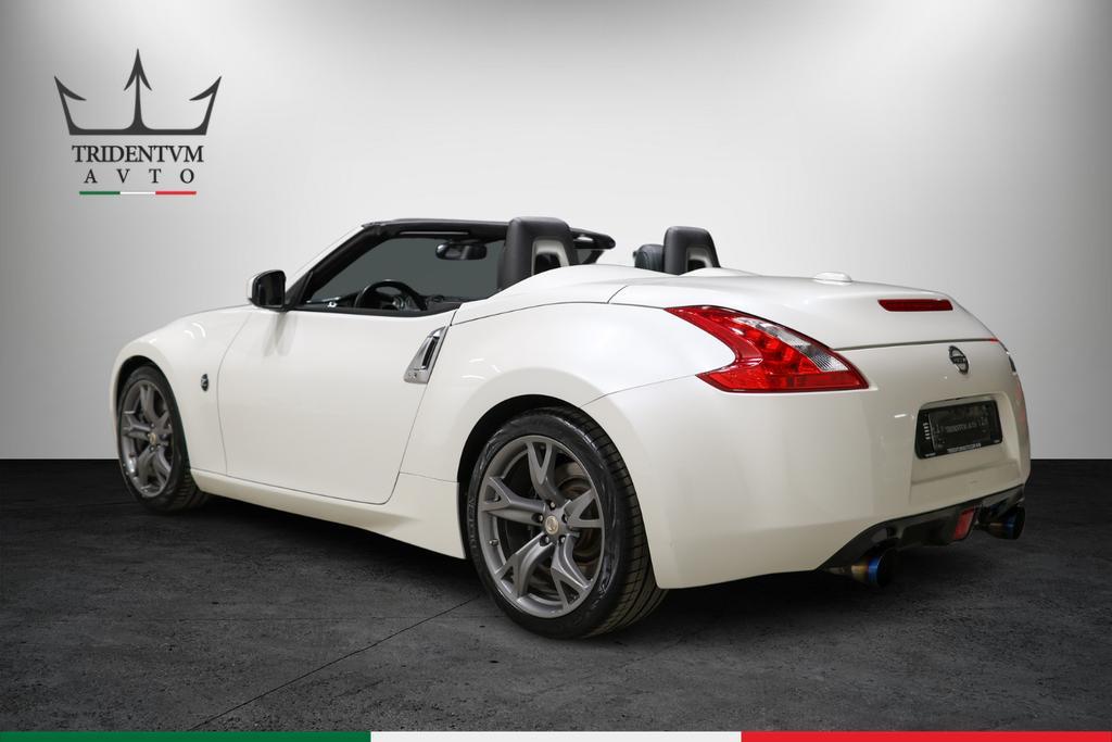 Nissan 370Z Roadster 3.7 V6 Lev2