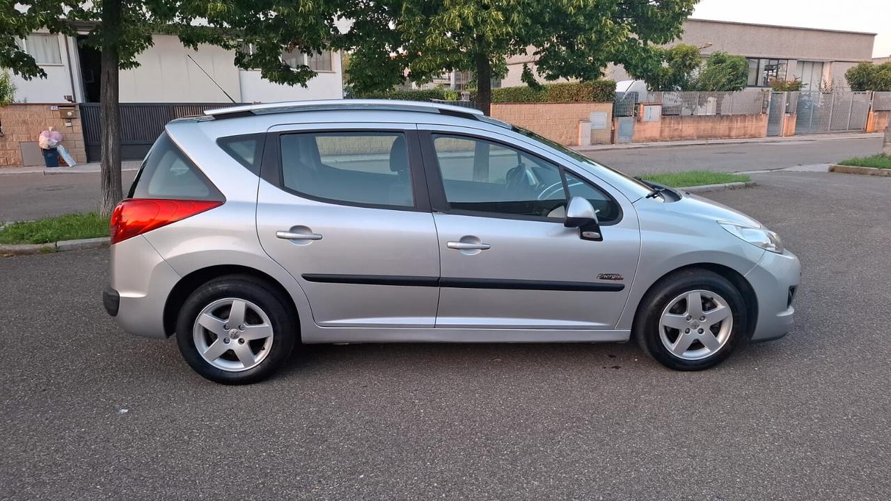 Peugeot 207 1.4 SW SOLAMENTE 65.000 KM