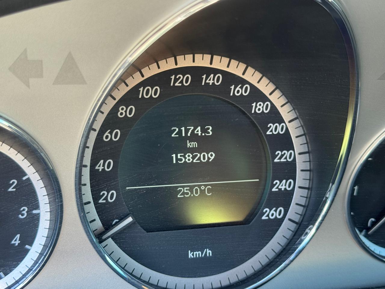 Mercedes-benz E 220 CDI Cabrio BlueEFFICIENCY Avantgarde