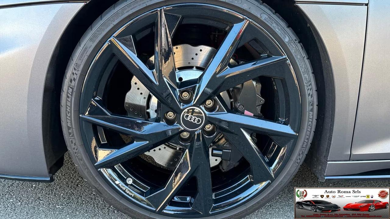 Audi R8 Spyder V10 RWD S tronic performance