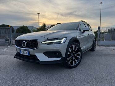 Volvo V60 Cross Country V60 Cross Country B4 (d) AWD Geartronic Business Pro Line