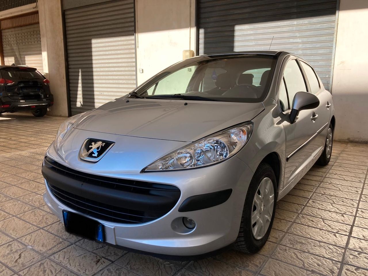 Peugeot 207 1.4 HDi-IDEALE X NEOPATENTATI-2006