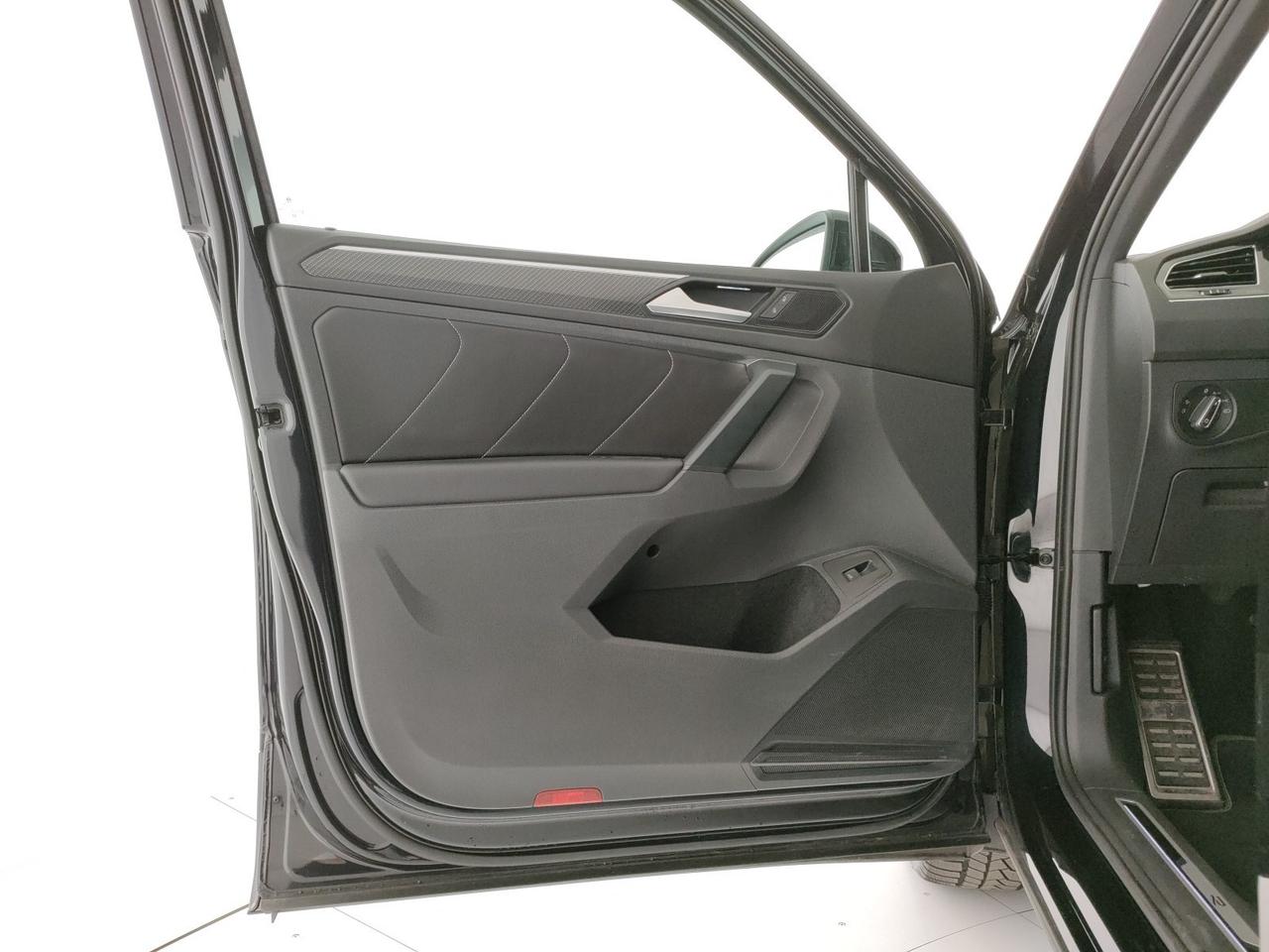 Volkswagen Tiguan 2.0 tdi r-line 4motion 200cv dsg