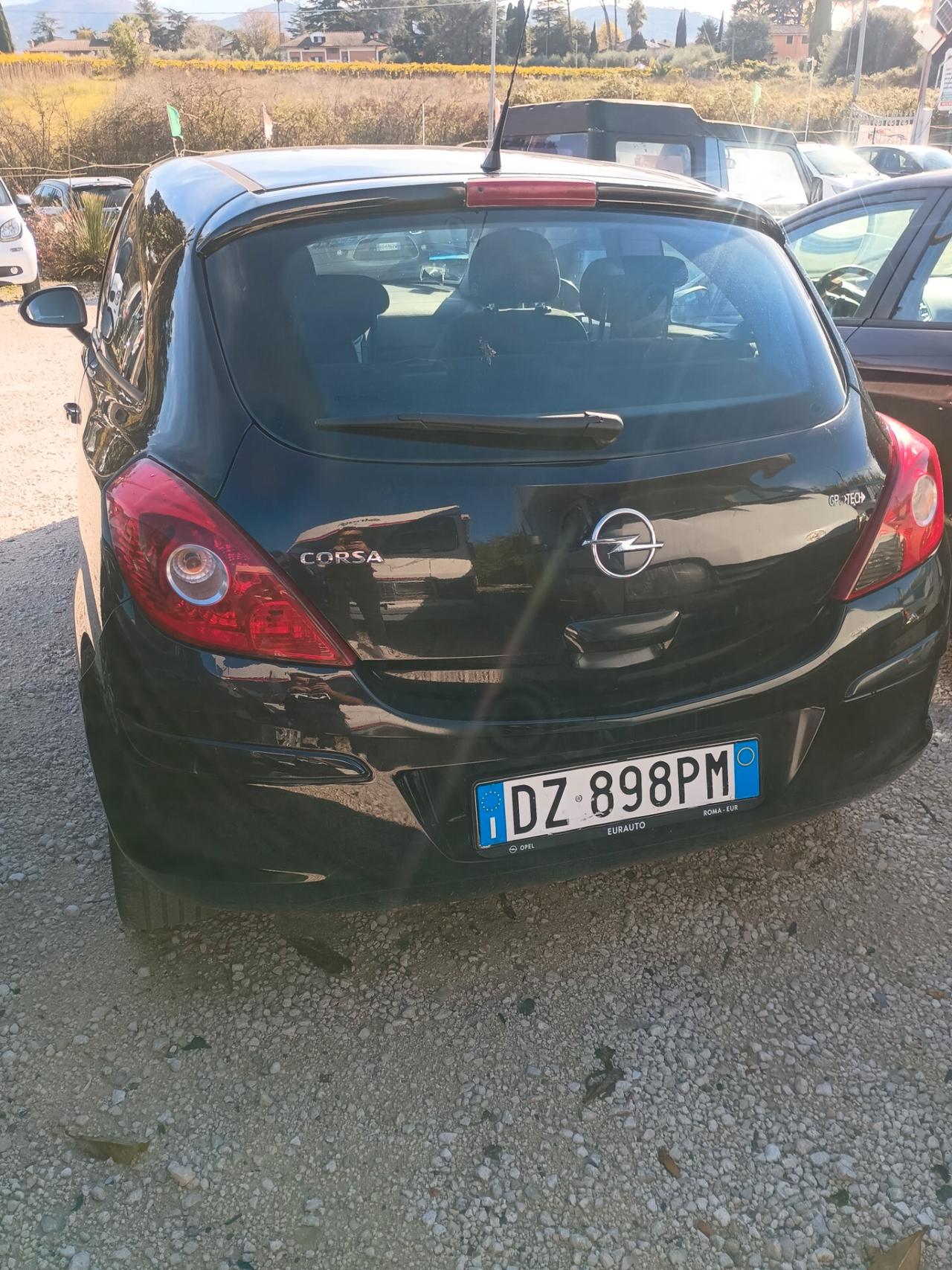Opel Corsa 1.2 80CV 3 porte GPL-TECH Club