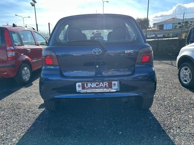 Toyota Yaris 1.0 5p