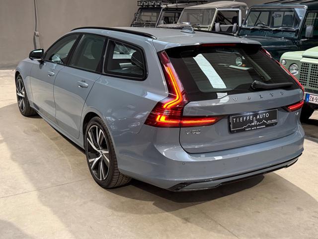 VOLVO V90 B4 (d) automatico Plus Dark
