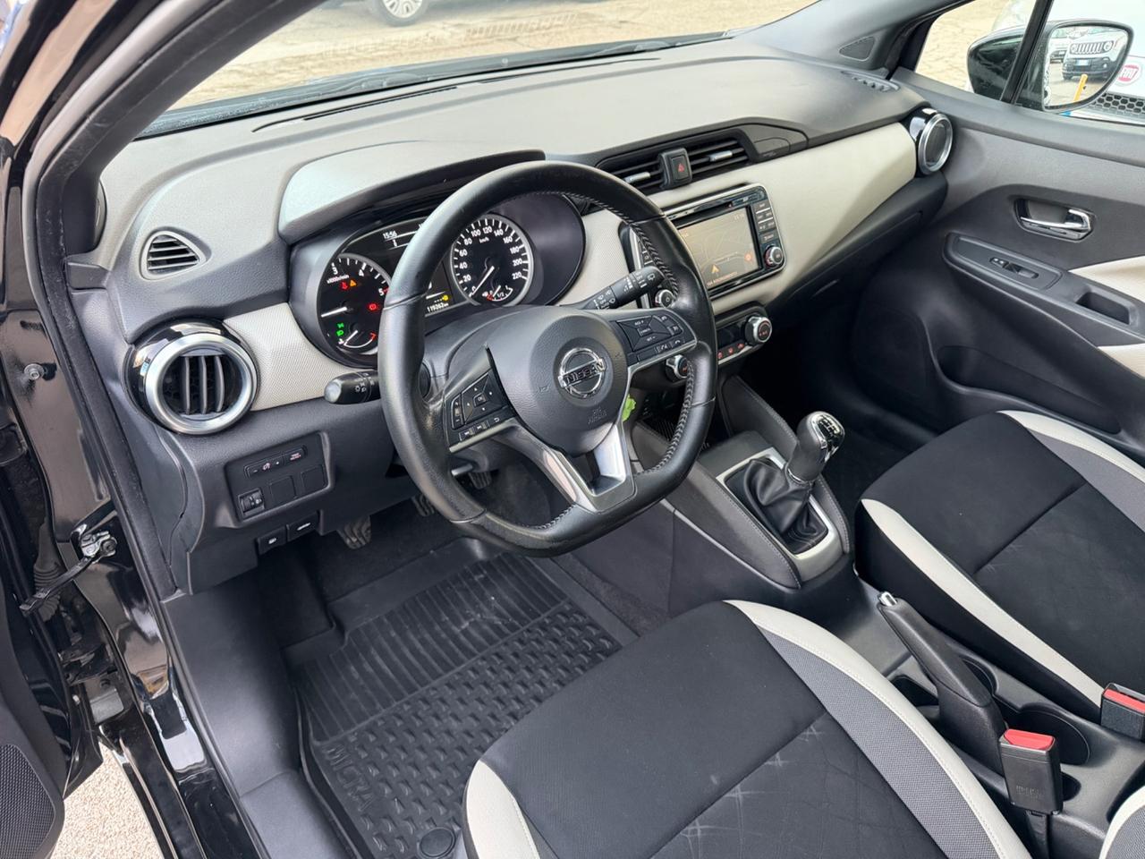 Nissan Micra 1.5 dci 90 cv 2017 Navig retro