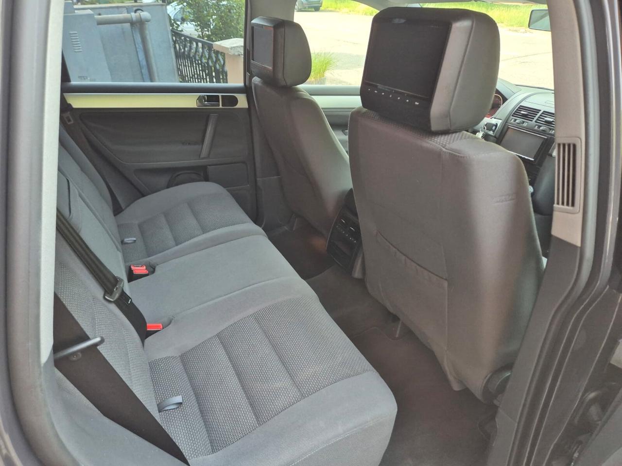 Volkswagen Touareg 2.5 R5 TDI DPF tiptronic Exclusive 92.000 km