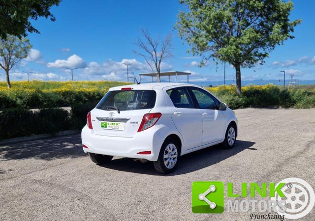 TOYOTA Yaris 1.0 5 porte