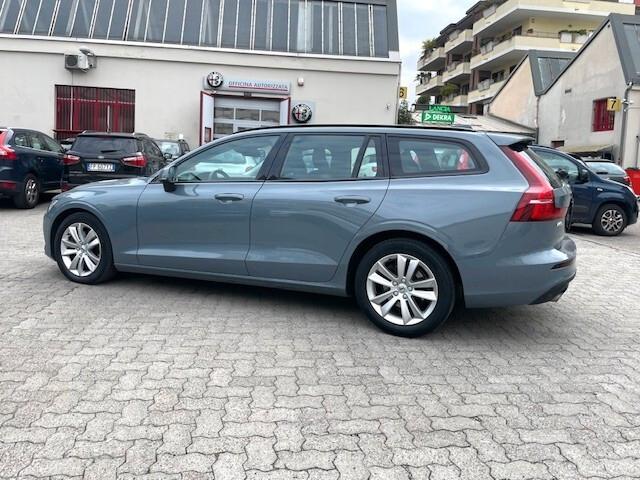 Volvo V60 B4 (d) Geartronic Momentum Business