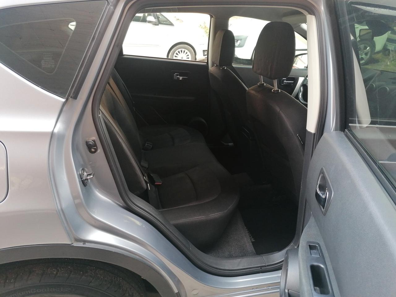 Nissan Qashqai 1.5 dCi DPF Tekna(full optional)