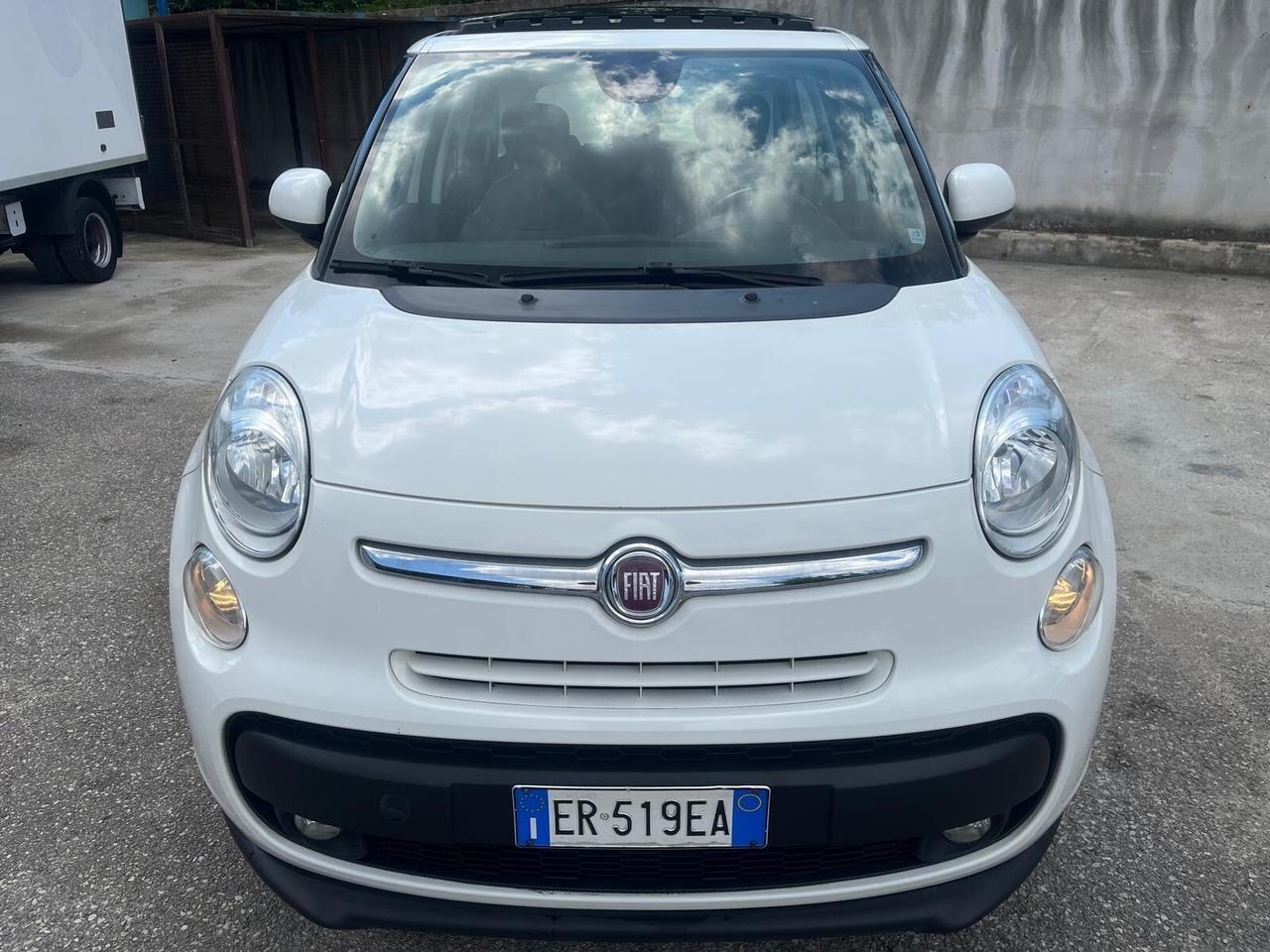 Fiat 500 L-1.6 mjt lounge-tetto apr-2013