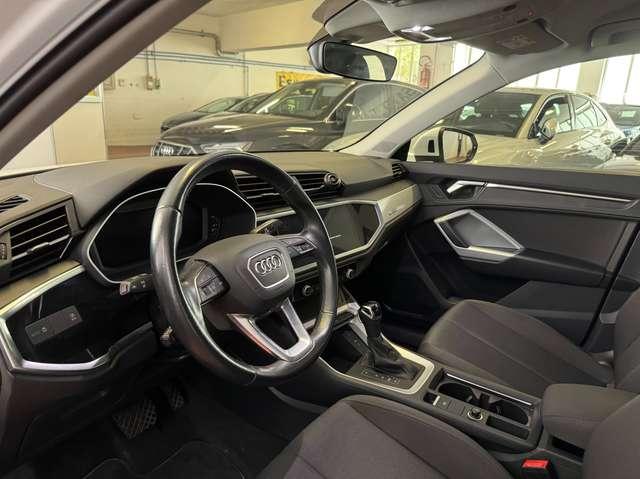 Audi Q3 Q3 35 1.5 tfsi mhev s-tronic