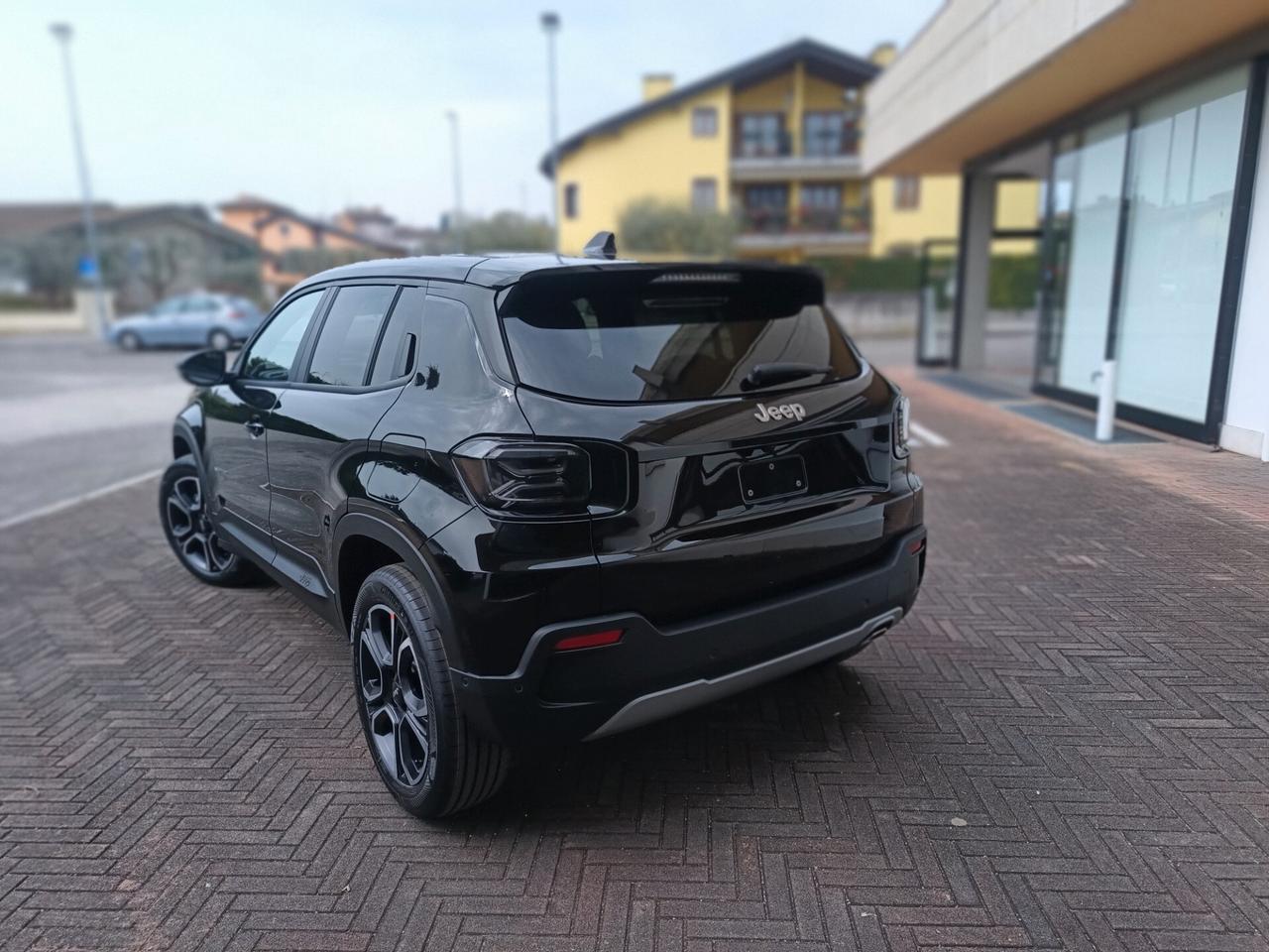 Jeep Avenger 1.2 Turbo 100 CV MHEV Summit