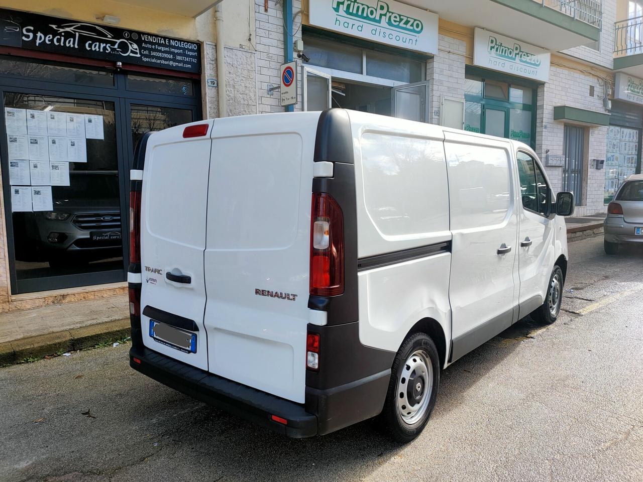 Renault Trafic 3 posti anteriori