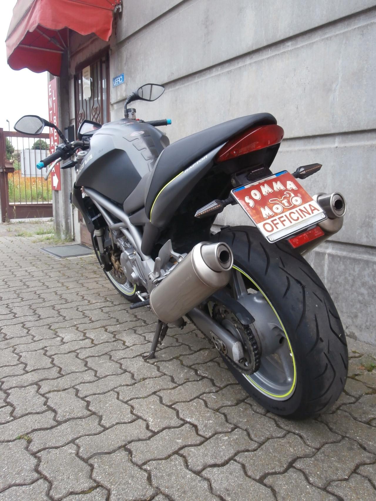 CAGIVA RAPTOR 650 del 2007 compreso trapasso-tagliando-garanzia