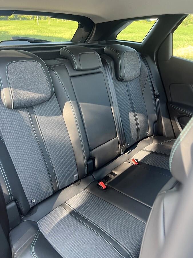 Peugeot 3008 BlueHDi 130 S&S EAT8 Allure Pack