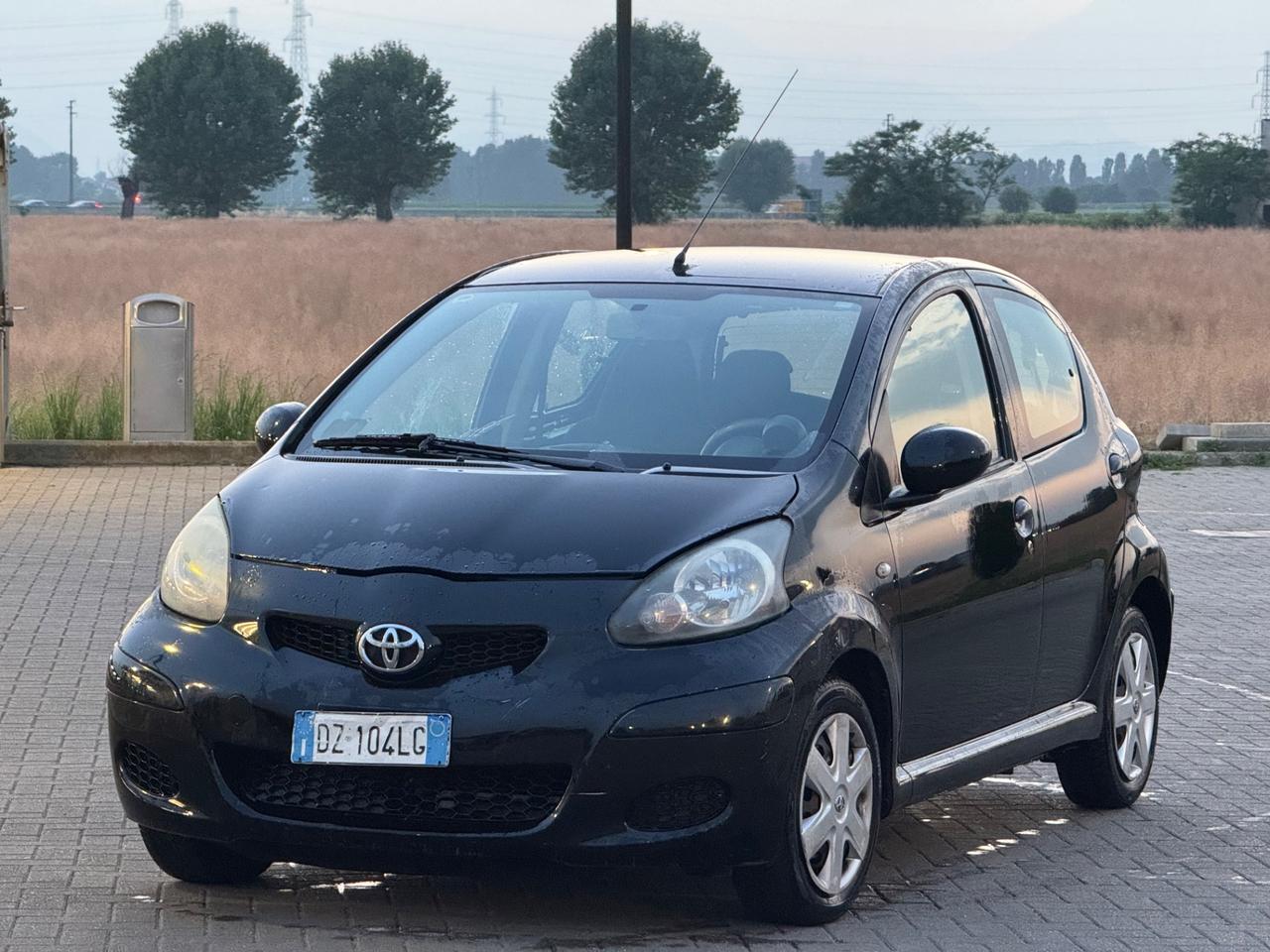 Toyota Aygo 1.0 12V VVT-i 5 porte Sol