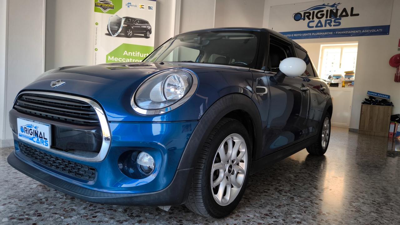 Mini 1.5 Cooper D Business 5 porte
