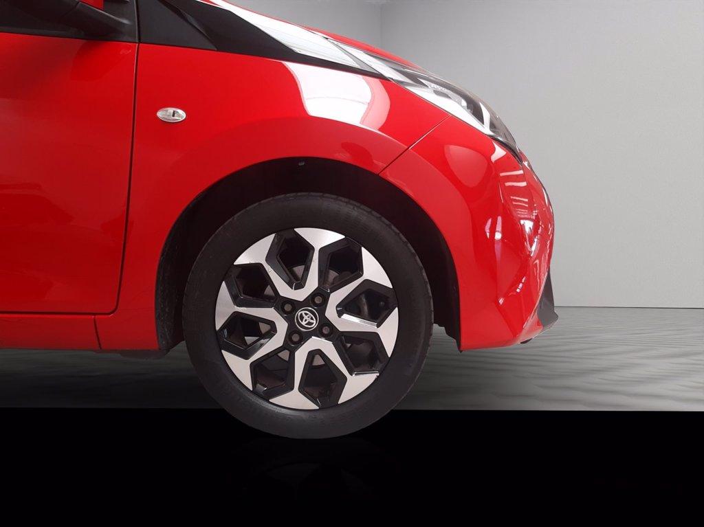 TOYOTA Aygo 5p 1.0 x-play 72cv del 2019