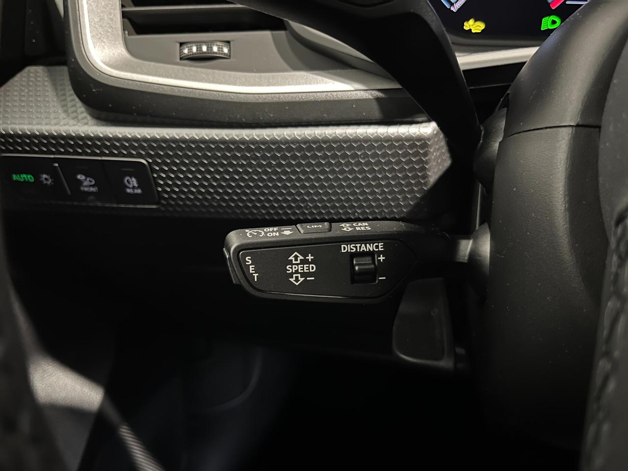 AUDI A1 SPORTBACK 30 TFSI S-TRONIC S-LINE EDITION