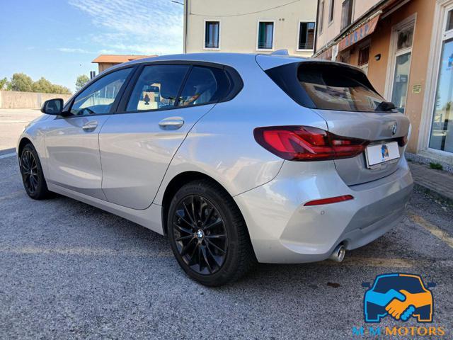 BMW 118 i 5p. Business Advantage
