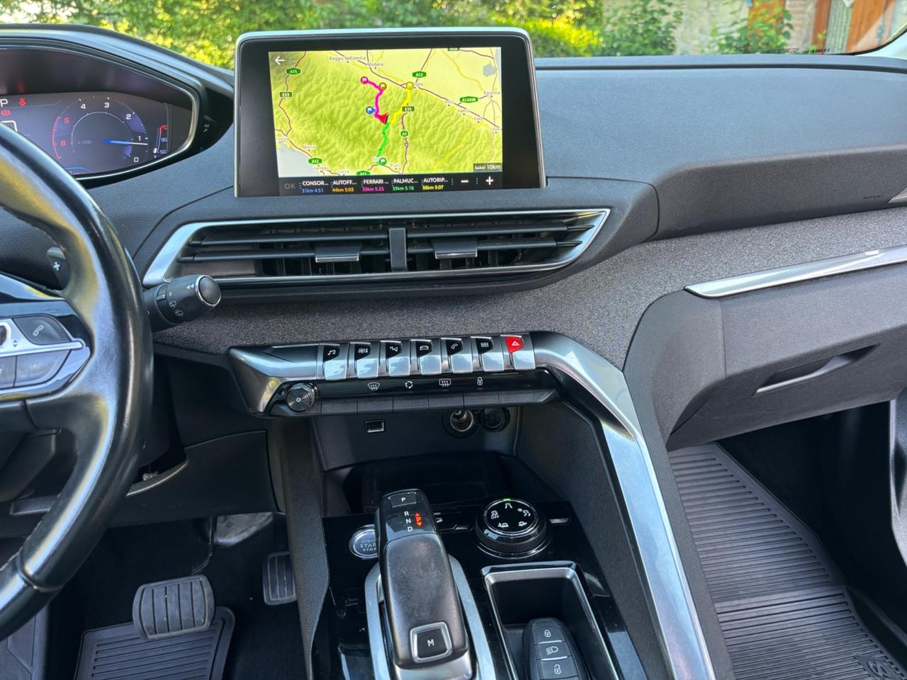 Peugeot 3008 BlueHDi 130 S&S Allure CAMBIO AUTOMATICO.