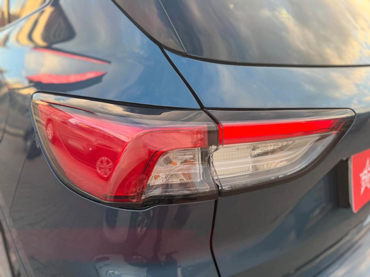 Ford Kuga 2.5 PLUG IN HYBRID 225 CV CVT 2WD ST-LINE X ANCORA GARANZIA CASA MADRE