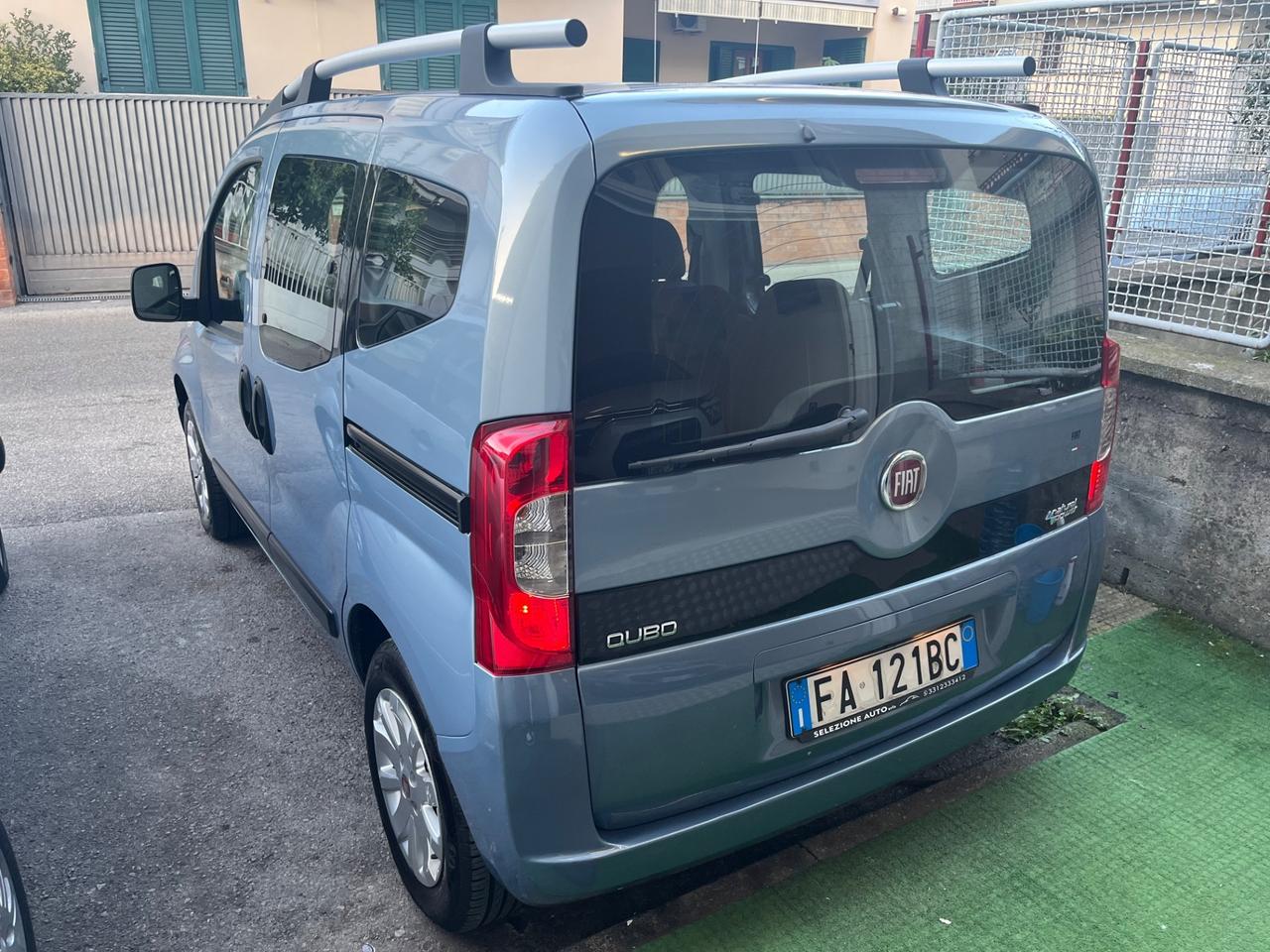 FIAT QUBO FULL OPTIONAL CON I POSTI 2015