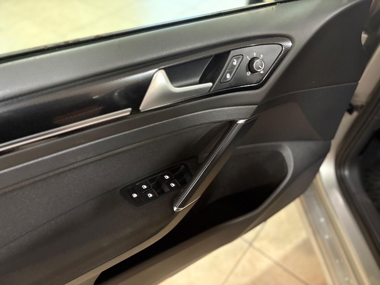 Volkswagen Golf 1.6 TDI 5p. Highline BlueMotion Technology