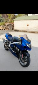 Suzuki GSX R 750